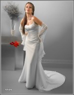 Chiffon wedding dress with train size 12